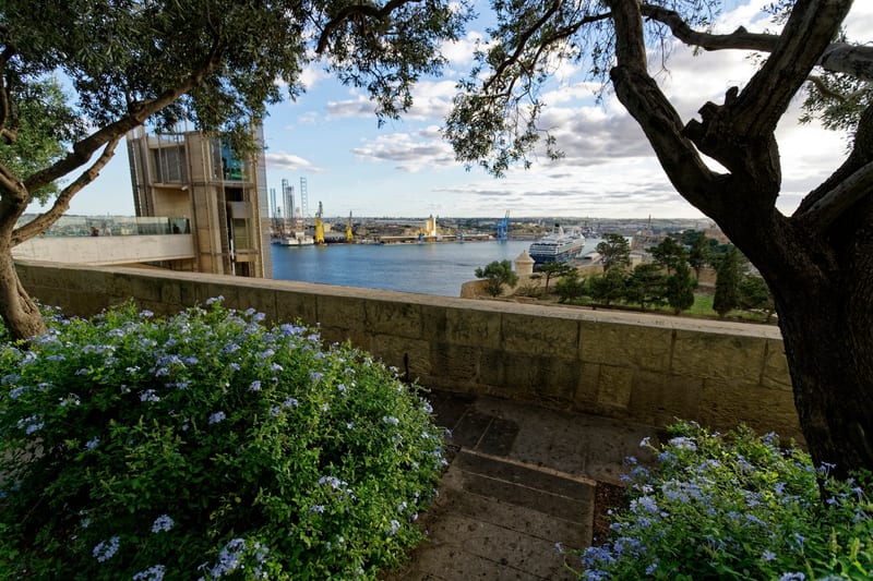 Family exploring Malta's fortress cities from a cruise ship