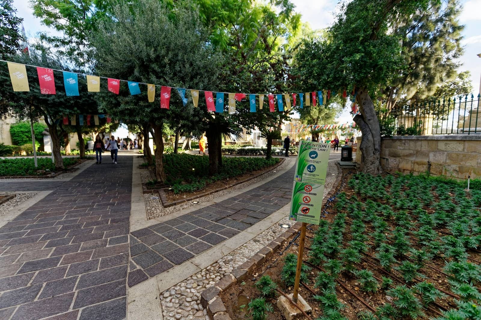 Valletta's fortress streets and Upper Barrakka Gardens